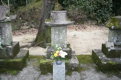王仁博士顕彰公園