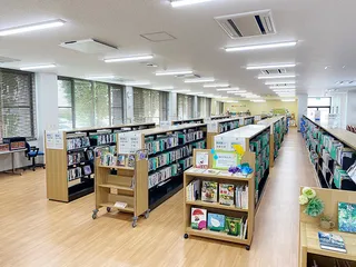 神埼市立図書館の公式写真