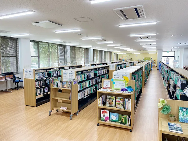 神埼市立図書館