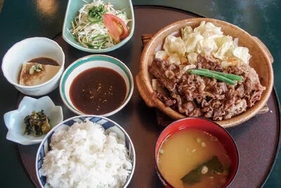 和食処 赤絵