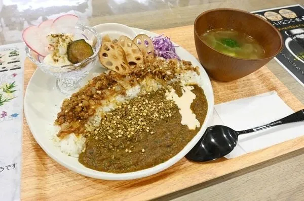 Rider&Drivers cafe 710